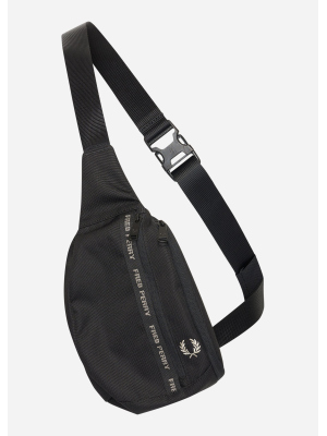 FRED PERRY TAPED SLING  BAG